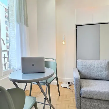 Parc-expo Paris 15ieme * Vanves